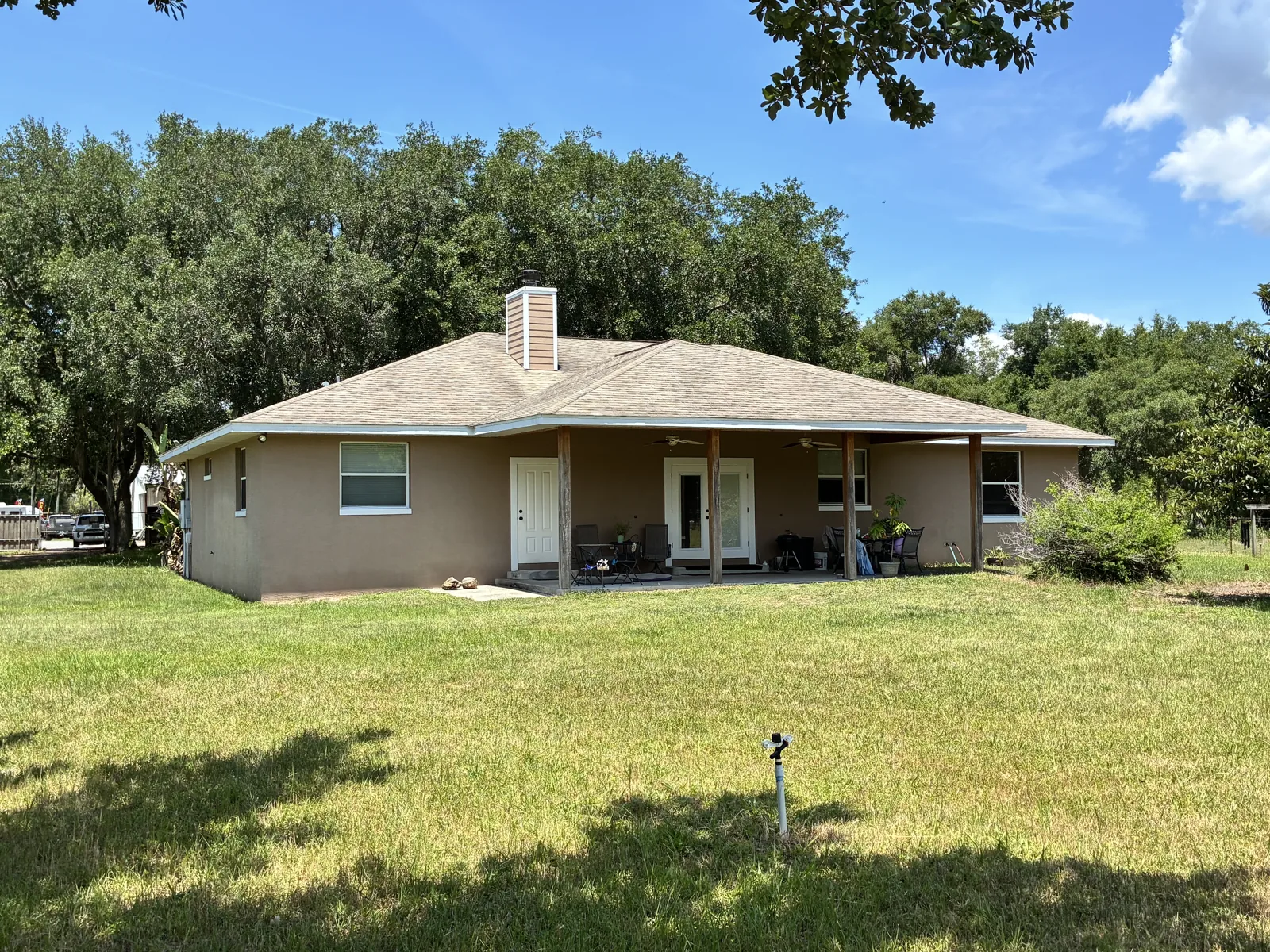 Exterior of the Leesburg Live-Work Estate at 32420 County Road 473, Leesburg, Florida